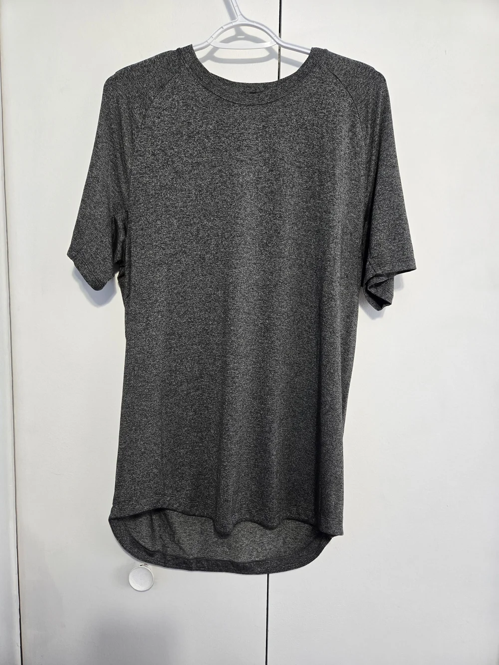 Lululemon Gray Short Sleeve Athletic Top High Low Hem Women's Size L